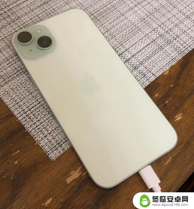 2023年iPhone购买指南：3款最值得入手的iPhone，真实评价无水分