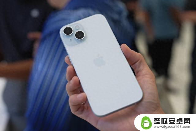 首销跳水400元，iPhone15成了真香机，库克也没有想到