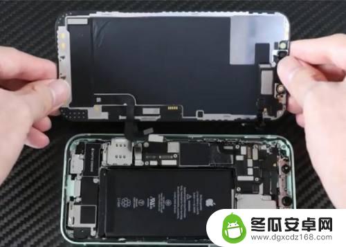 iphone12手机屏幕坏了怎么 iPhone 12/12 Pro屏幕更换步骤